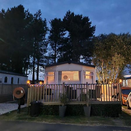 The Hygge Retreat At 7 Lakes Country Park, Lincolnshire Villa Crowle  Eksteriør bilde