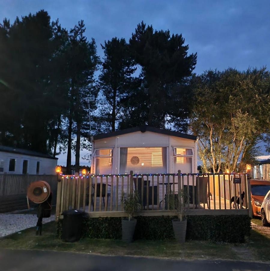 The Hygge Retreat At 7 Lakes Country Park, Lincolnshire Villa Crowle  Eksteriør bilde