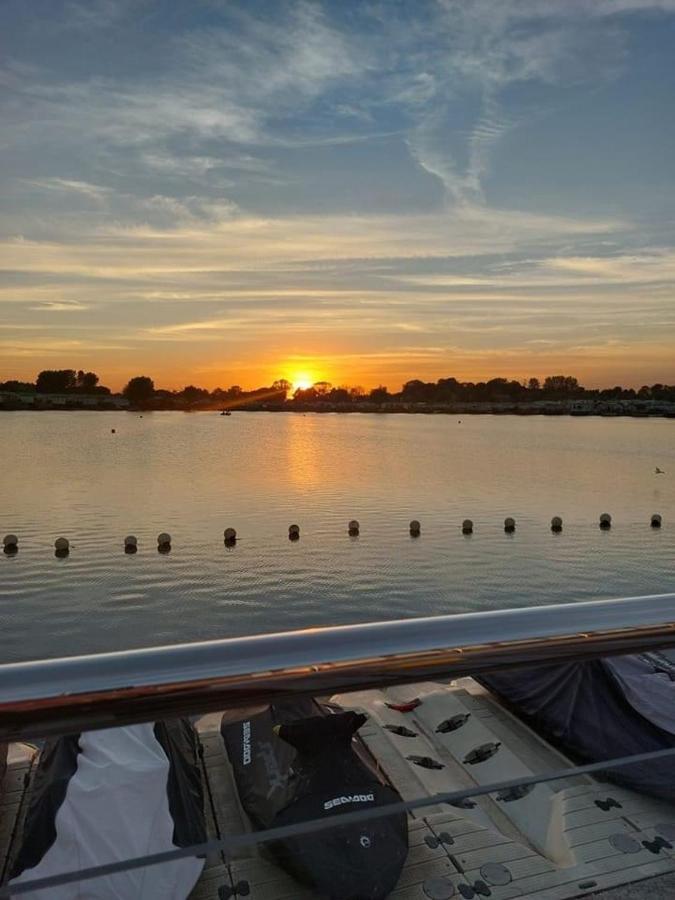 The Hygge Retreat At 7 Lakes Country Park, Lincolnshire Villa Crowle  Eksteriør bilde